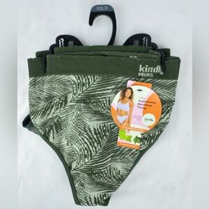 NWT Kindly Seamless 3 Pack Thongs - XXXL (22)